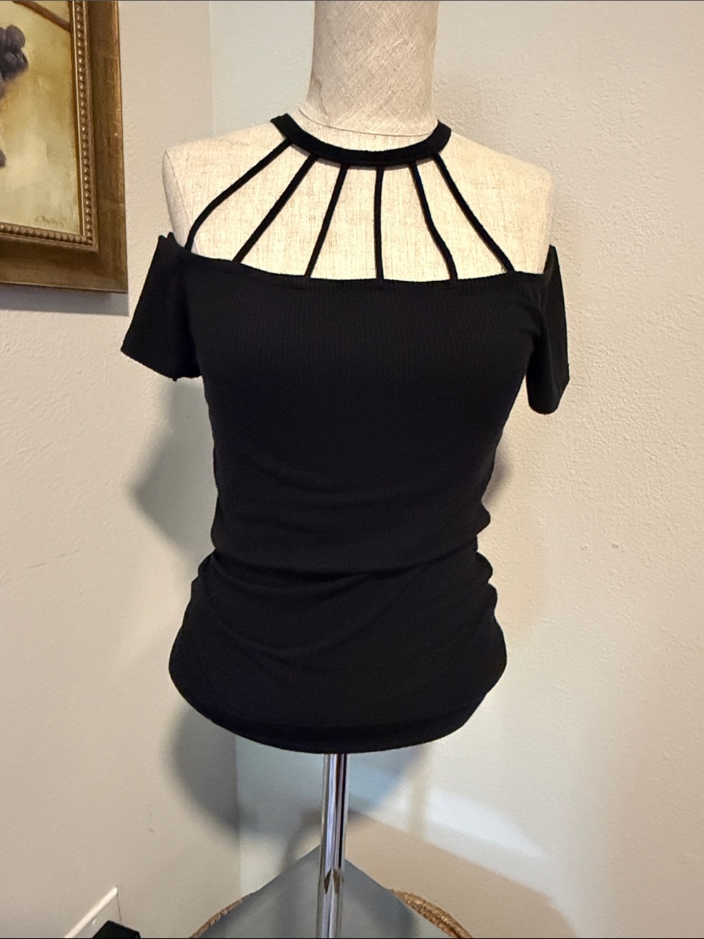 Black Cold-Shoulder Top Size M
